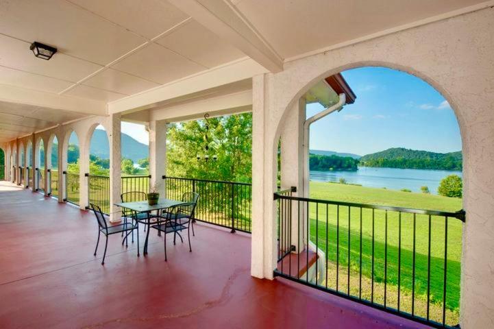 Williams Island Room At Tennessee Riverplace ชัททานูกา ภายนอก รูปภาพ